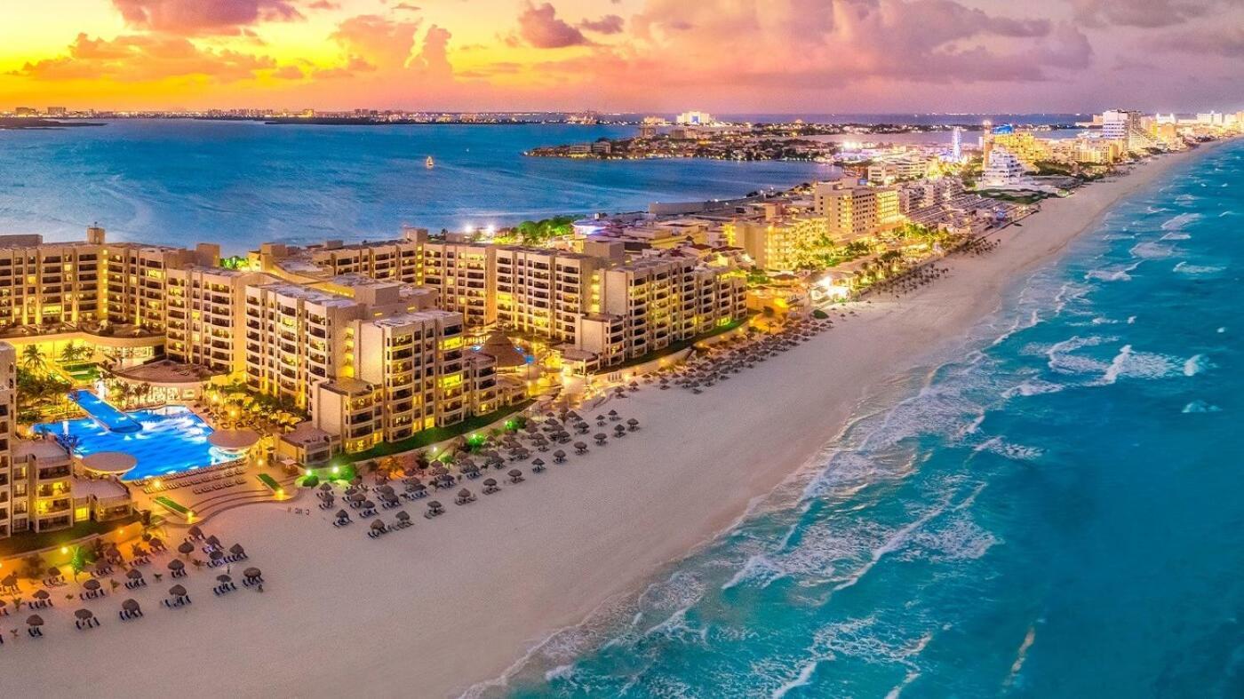 Altus Homes By Andiani Travel Cancun Exterior photo